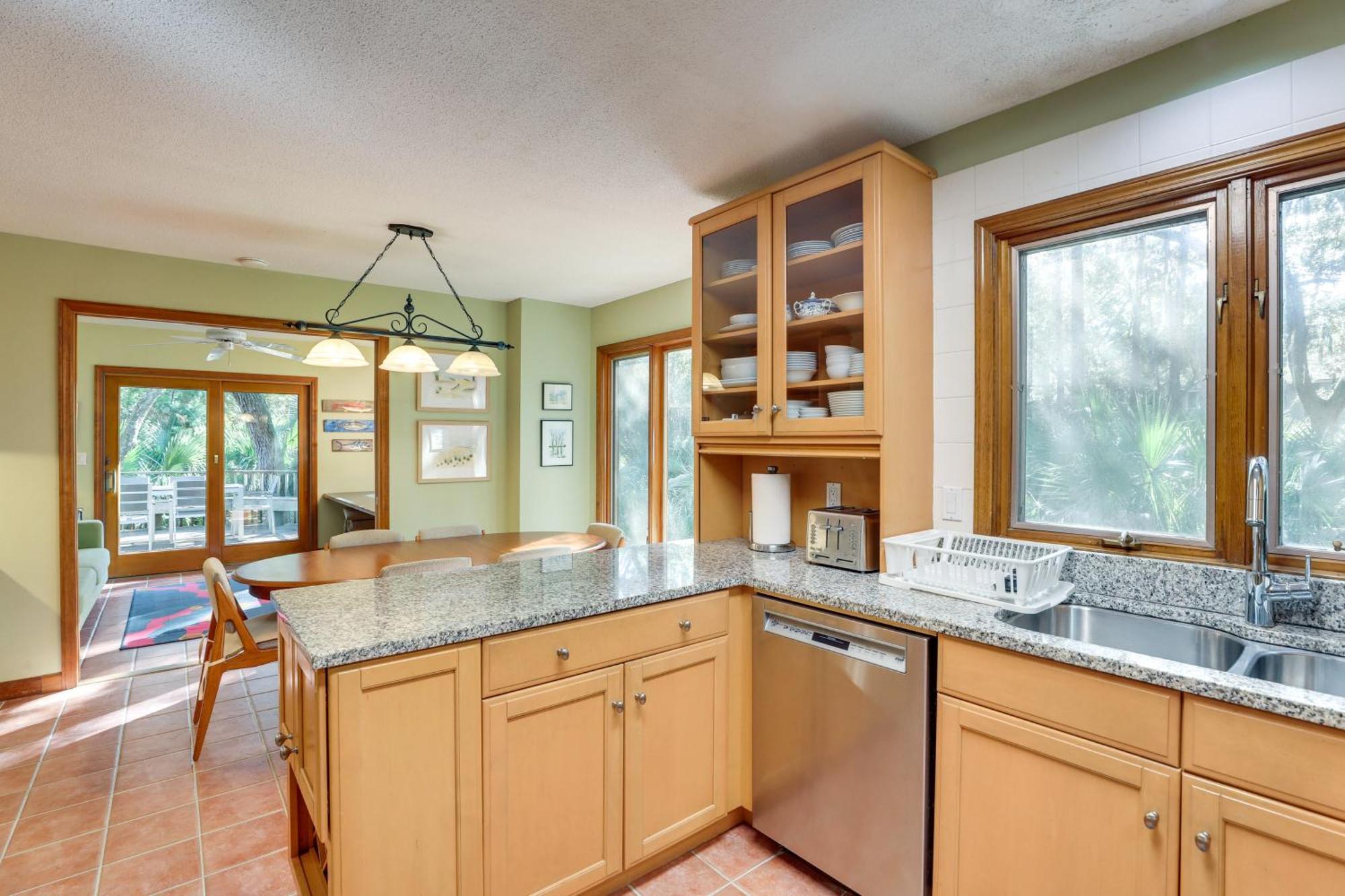 Spacious Kiawah Island Home With Deck, Walk To Beach Johns Island Luaran gambar