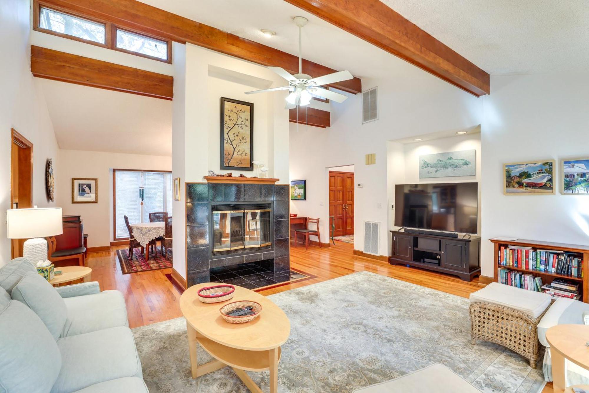 Spacious Kiawah Island Home With Deck, Walk To Beach Johns Island Luaran gambar