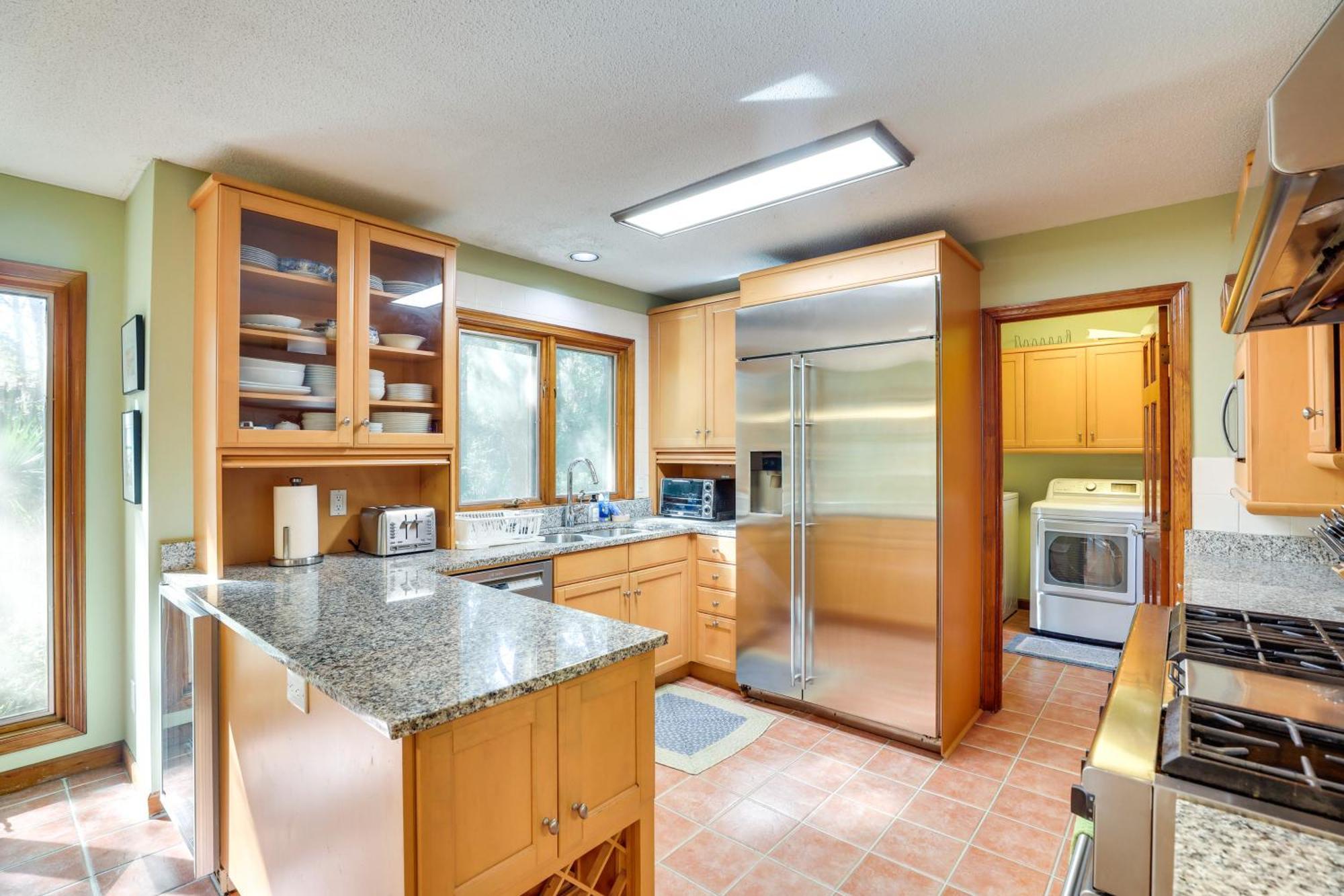 Spacious Kiawah Island Home With Deck, Walk To Beach Johns Island Luaran gambar